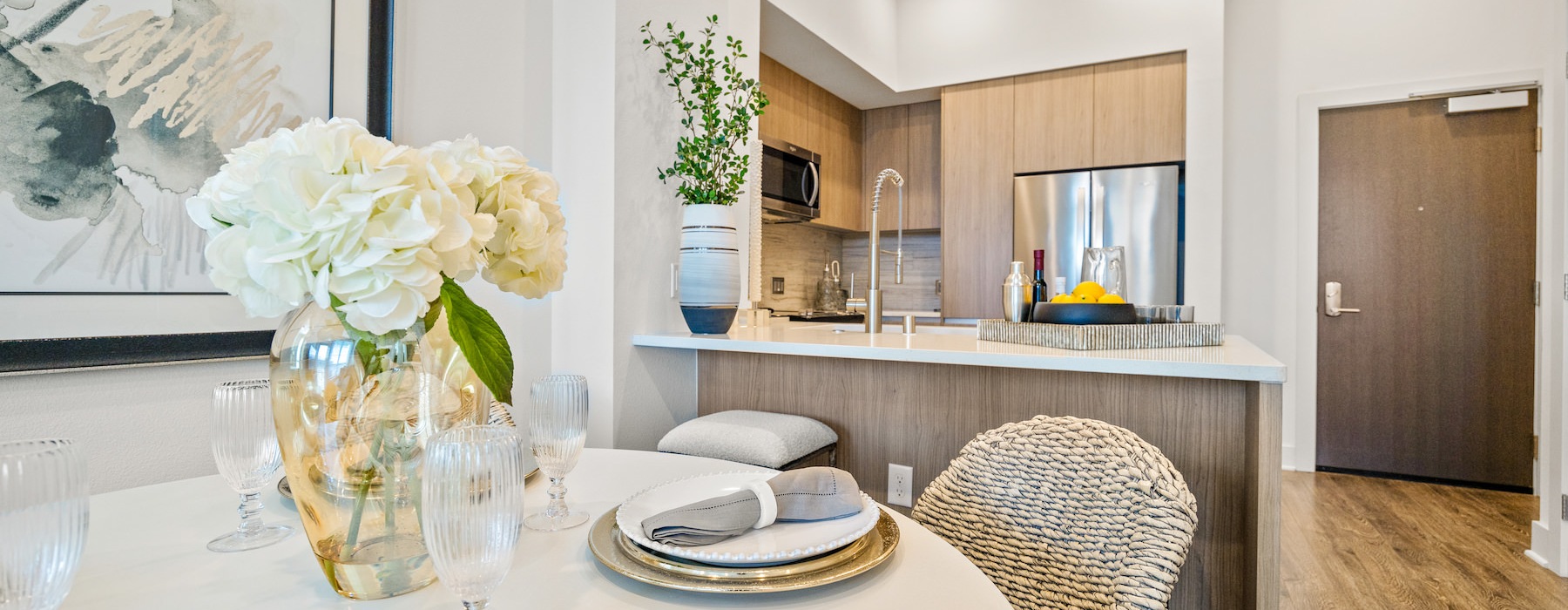 Chef-inspired kitchen with dining table